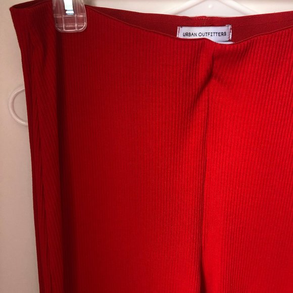 Red ribbed UO pants - Picture 3 of 6